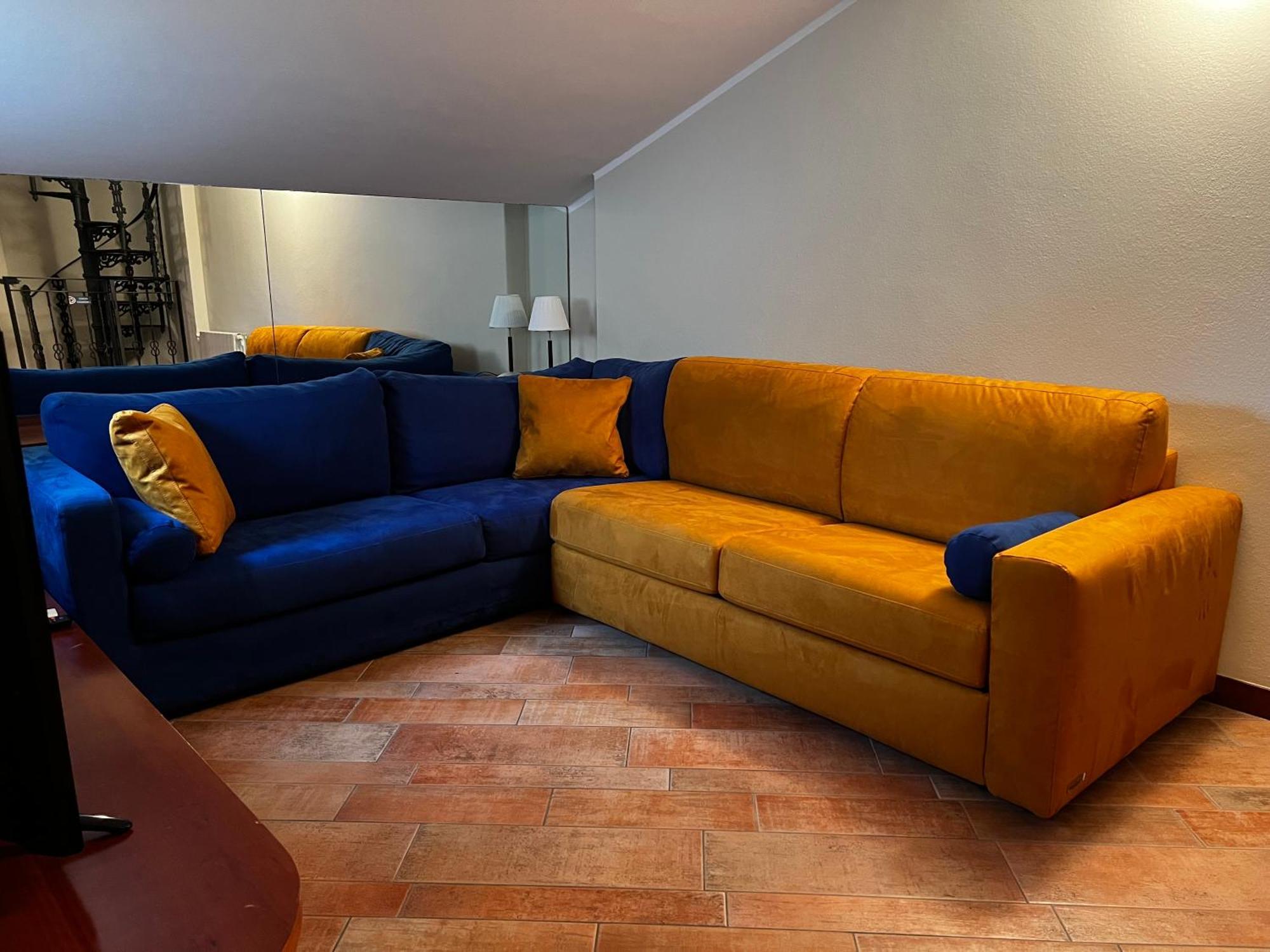 Attico In Piazza Matteotti Apartment Desenzano del Garda Luaran gambar