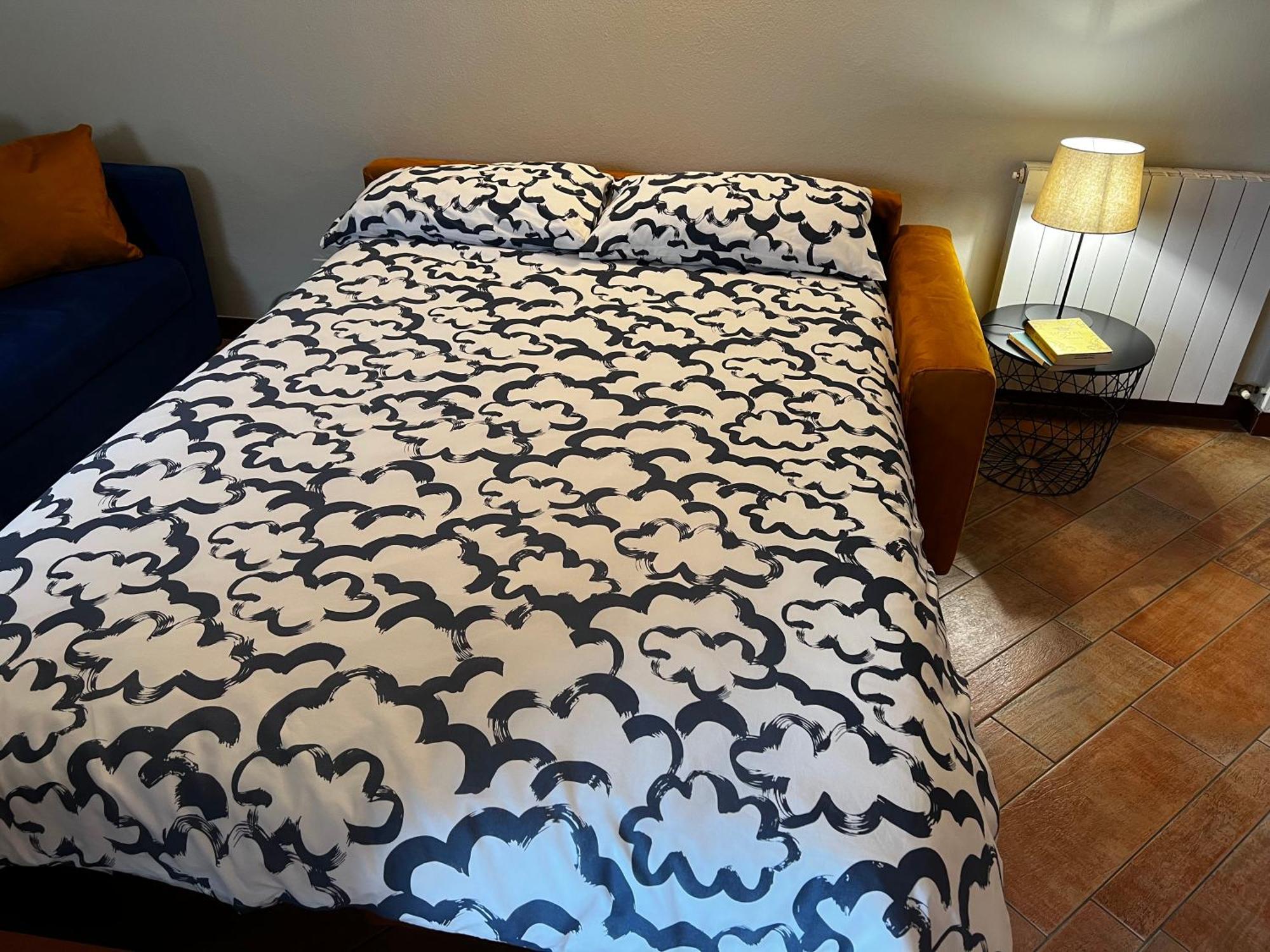 Attico In Piazza Matteotti Apartment Desenzano del Garda Luaran gambar